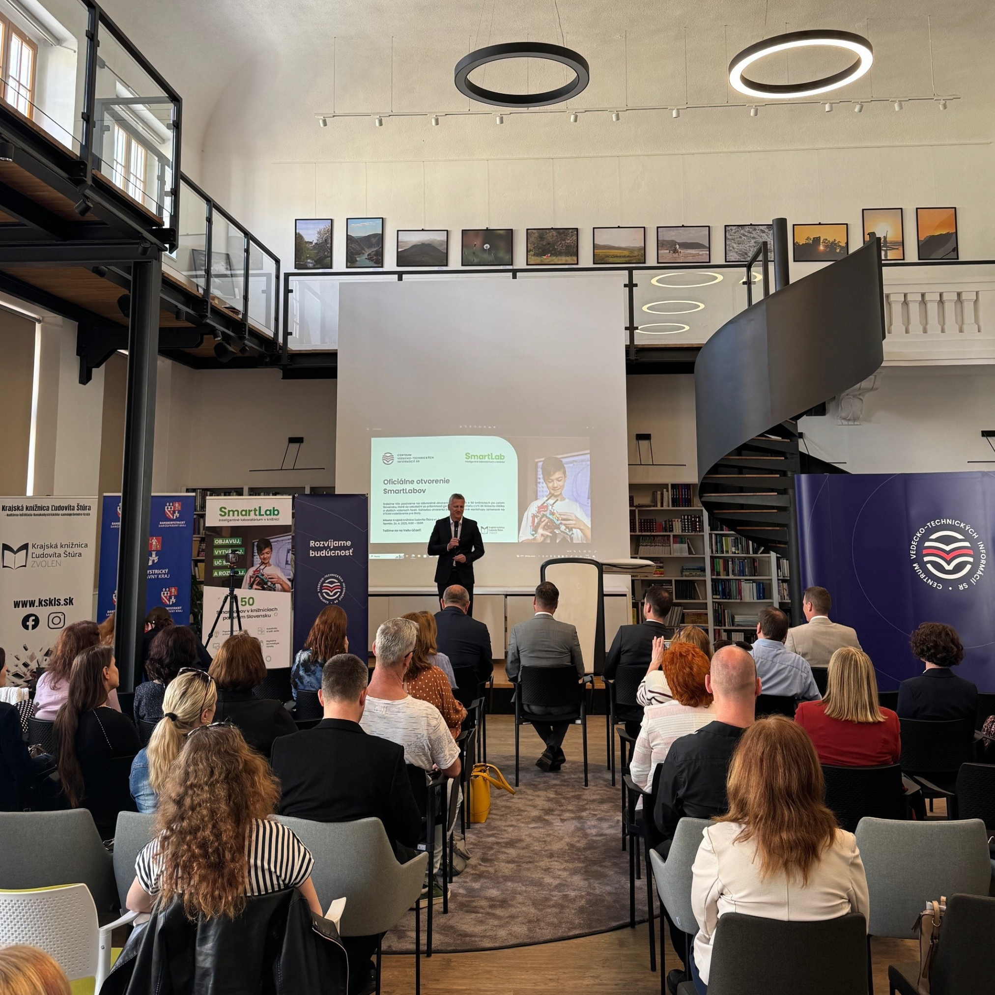Slovensko má 50 nových inteligentných laboratórií v knižniciach po celom Slovensku